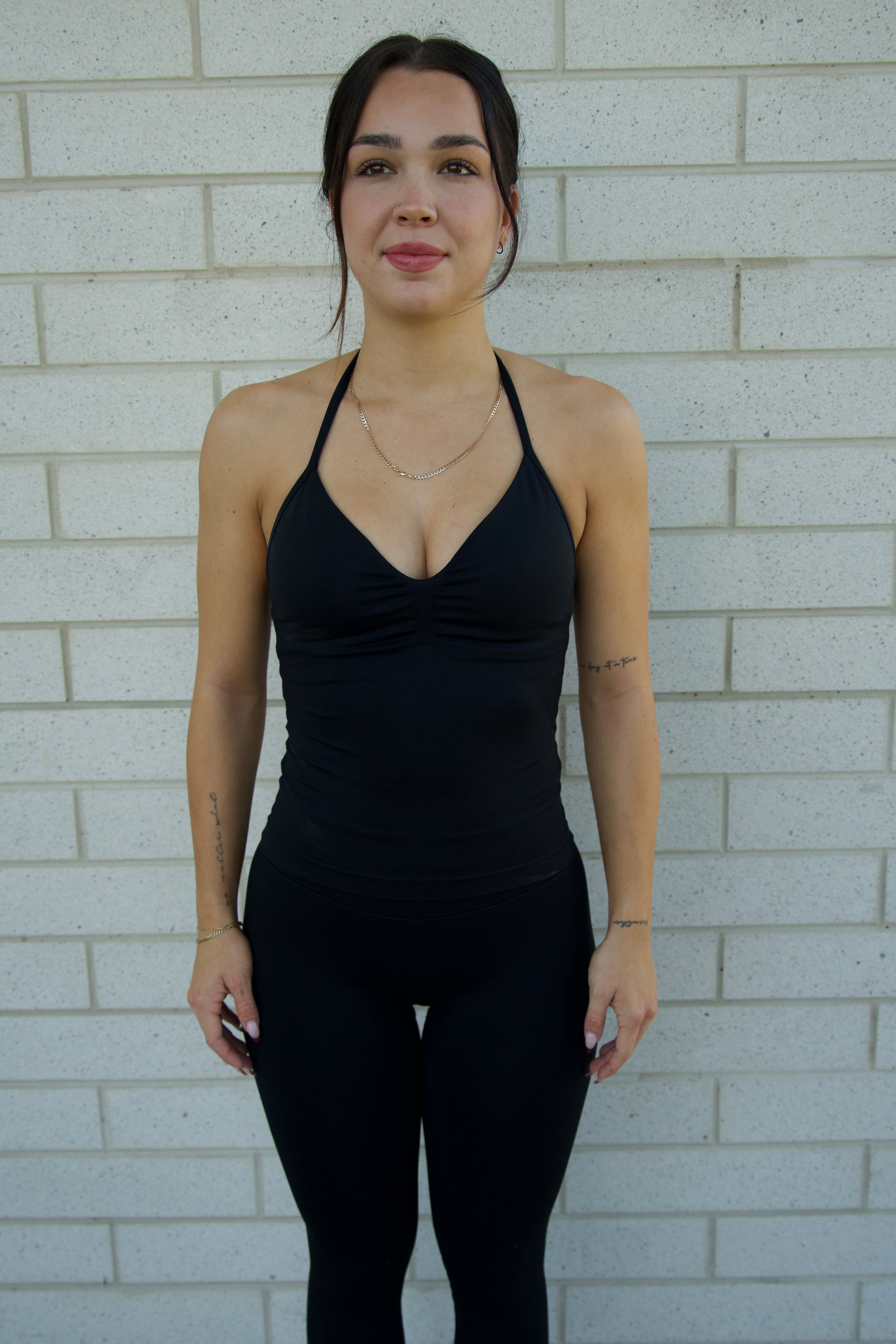 Aura Top Essential